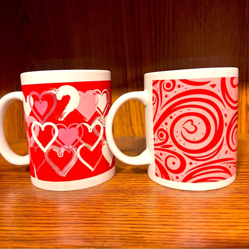 Valentine’s Day Mugs/ Coffee Cups - Set of 2 - Great Shape